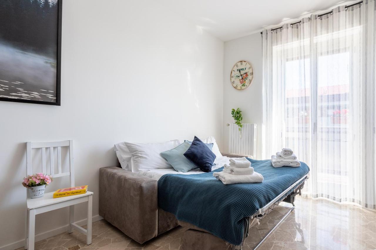 Milano City Apartments - Parking And Comfort - Spacious Apt Up To 8 Pax Екстер'єр фото
