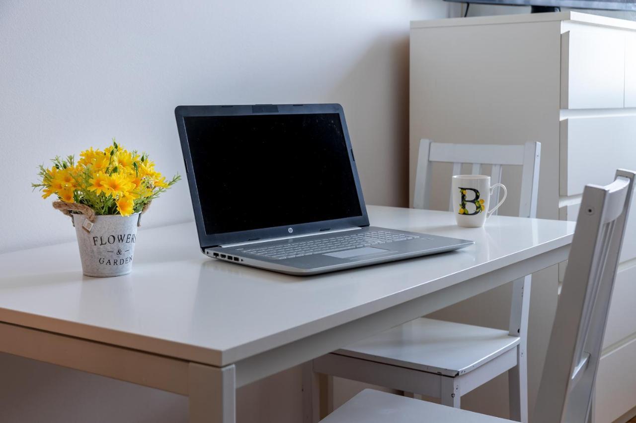 Milano City Apartments - Parking And Comfort - Spacious Apt Up To 8 Pax Екстер'єр фото