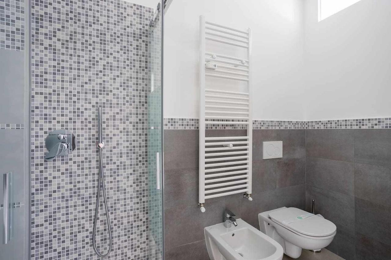 Milano City Apartments - Parking And Comfort - Spacious Apt Up To 8 Pax Екстер'єр фото